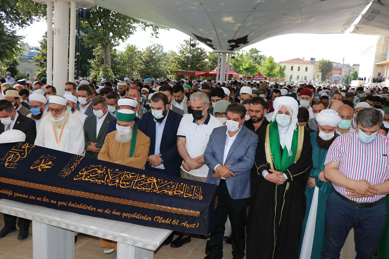 Nimetullah Hoca ebediyete uğurlandı Nimetullah Hoca ebediyete uğurlandı